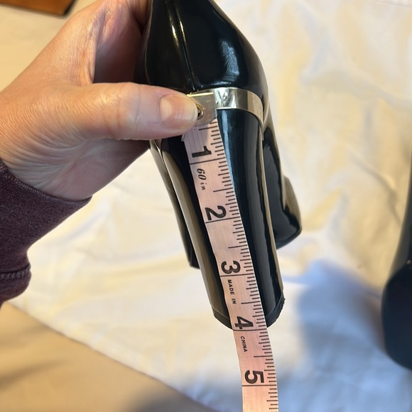 Stella McCartney Vegan Patent Leather Pumps - Picture 10 of 10